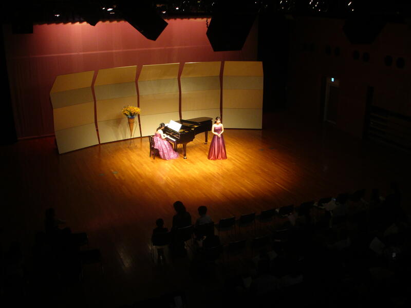 ひまわり会　発表会様子