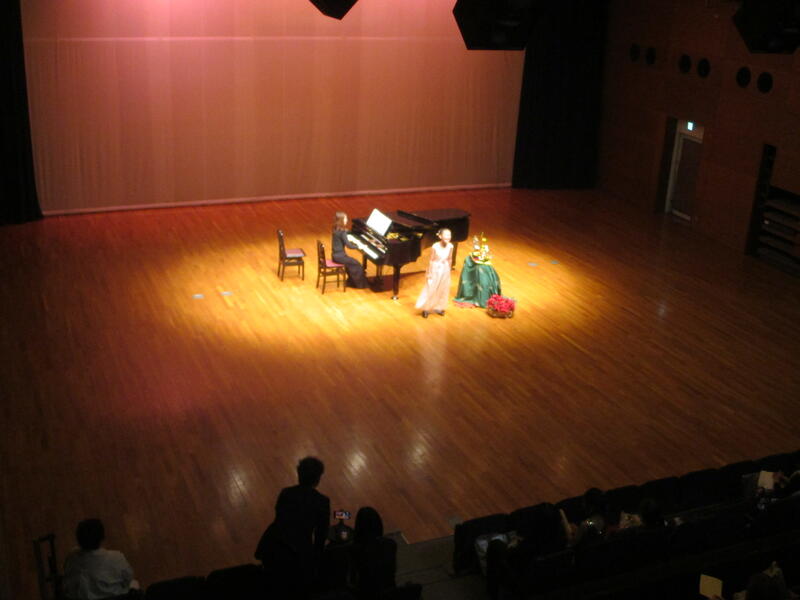 宇野よしえピアノ教室　発表会様子