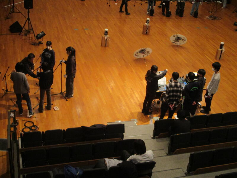 舞台技術講習会　音響体験様子