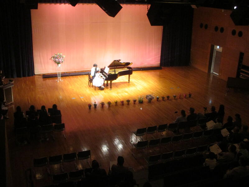 まゆみピアノ教室　発表会様子