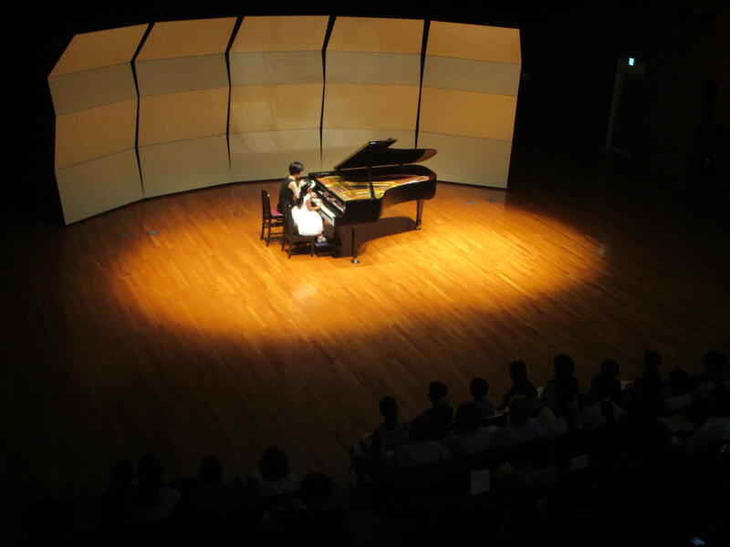 小林音楽教室　ピアノ発表会様子