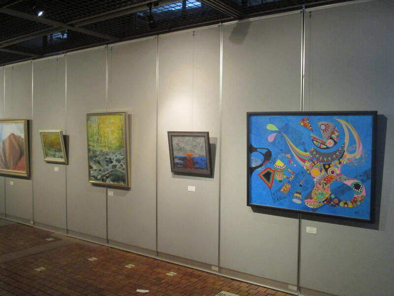 ラベンダー会　油彩画展様子
